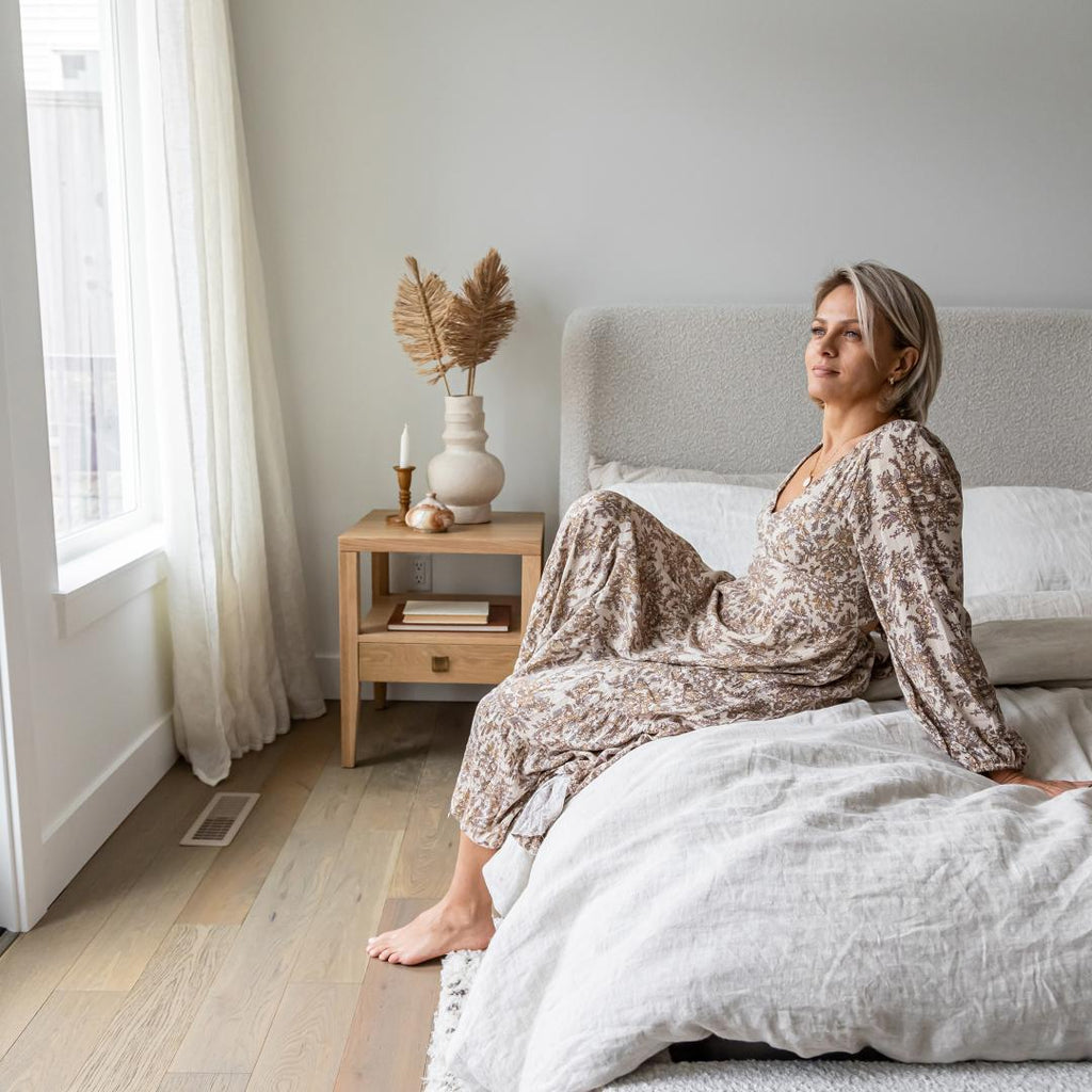 Faye Queen Bed Short - Off White