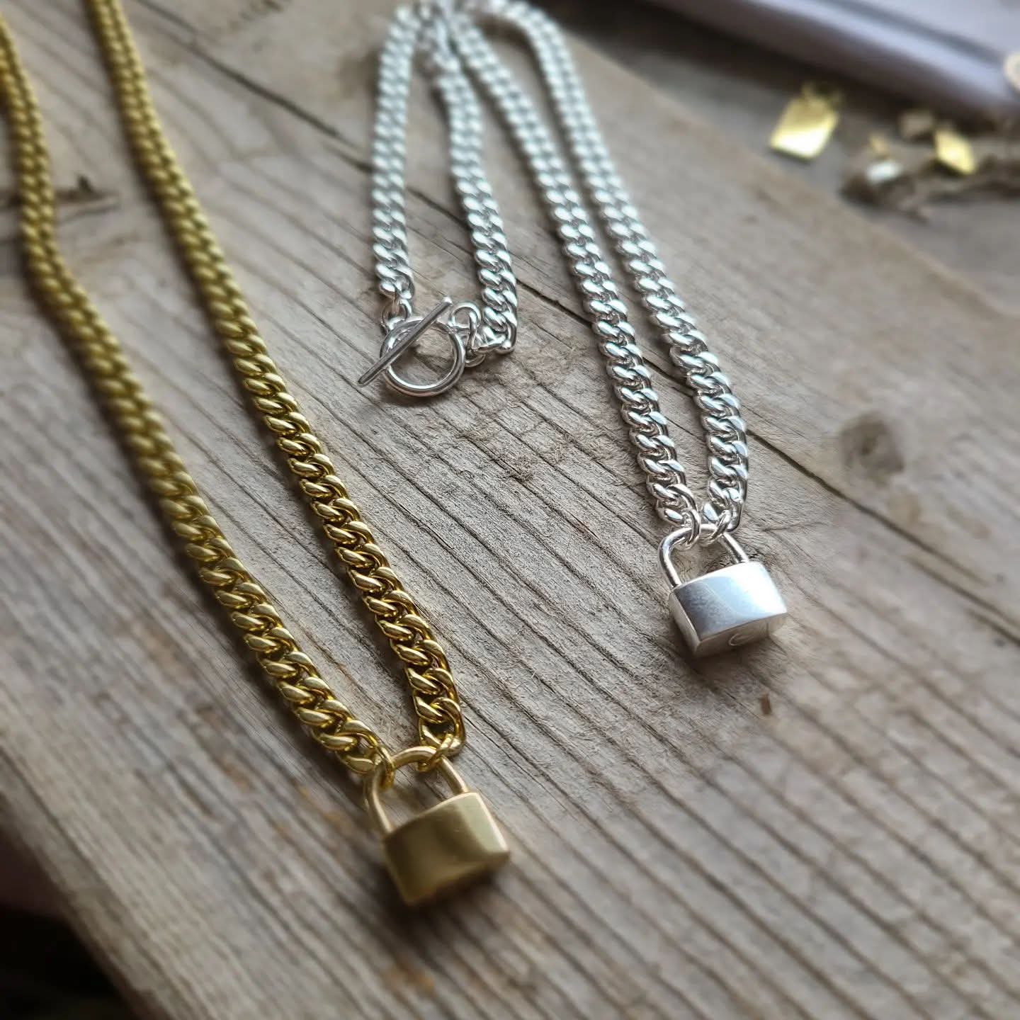 Chunky Chain Lock Necklace