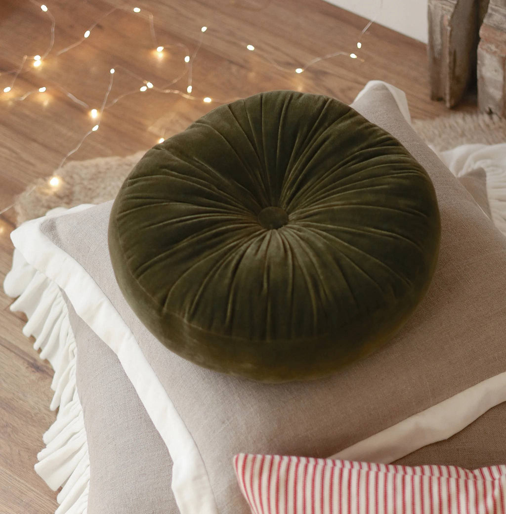 Velvet Tuft Round Cushion