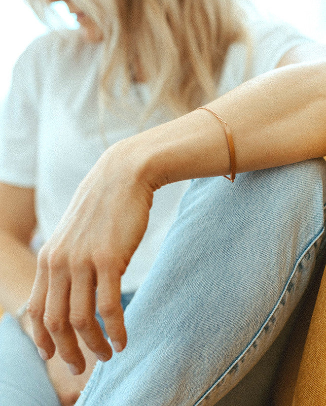 Jules Bar Bracelet- Gold