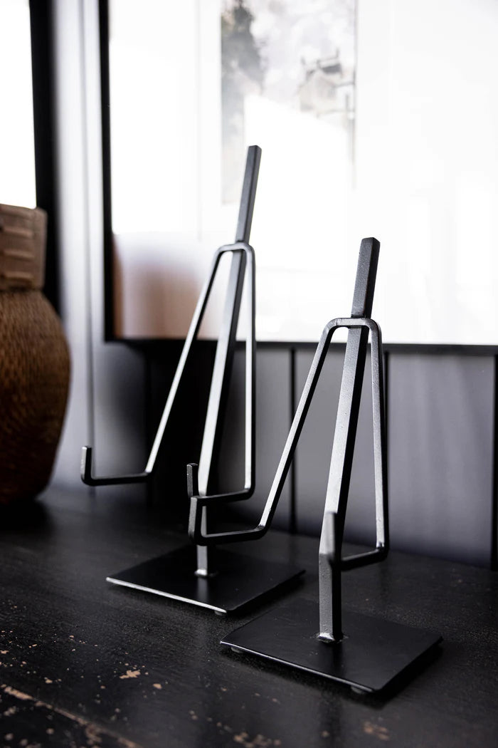 Dual Arm Black Iron Easel Medium