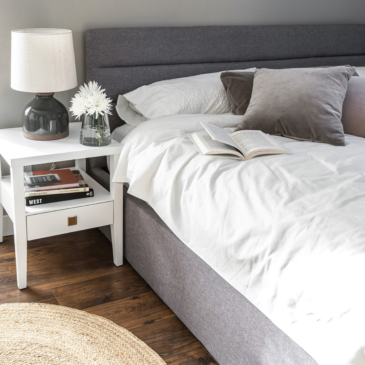 Hara 1 Drawer Accent Table - White