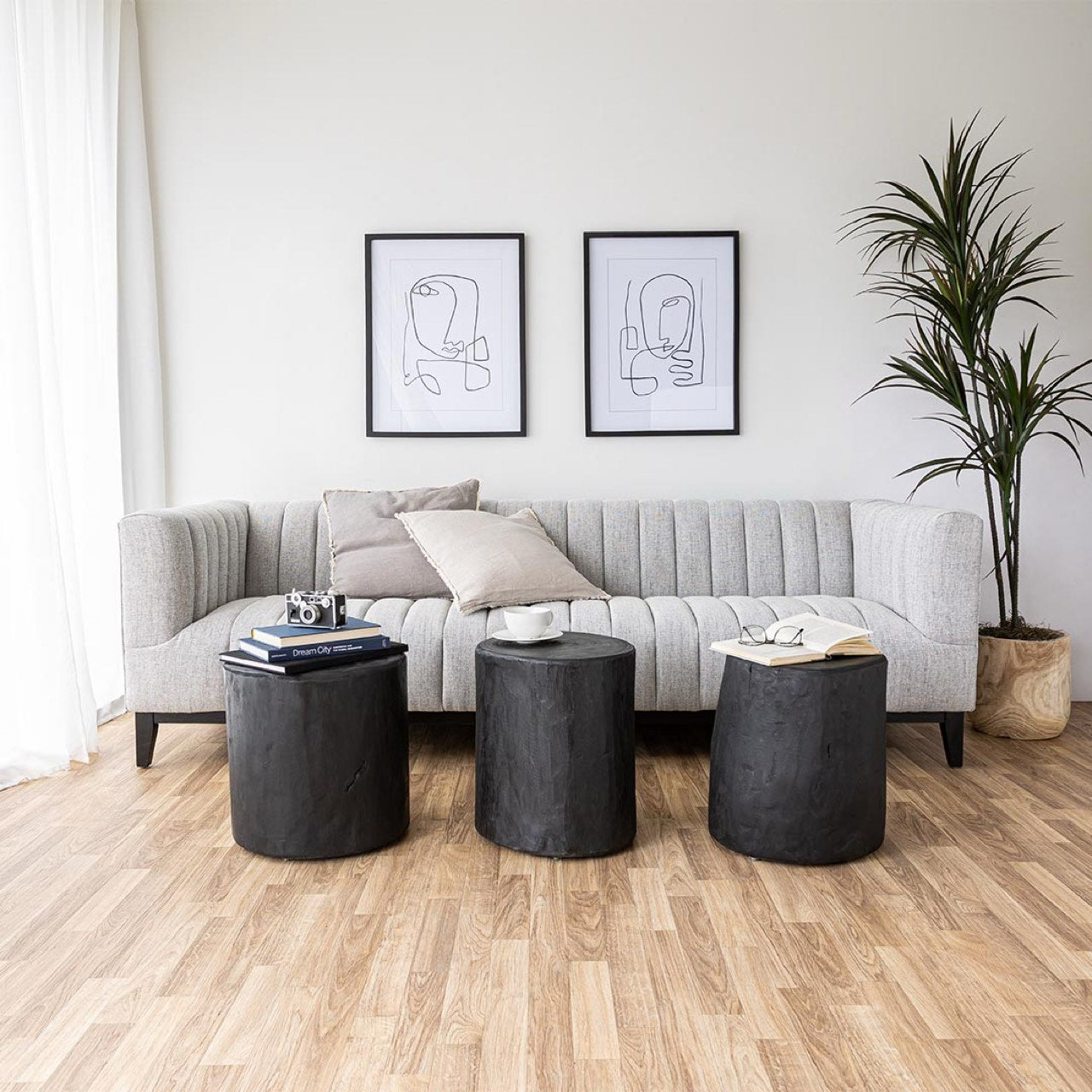 Nova Wide 16" Stump - Round - Black