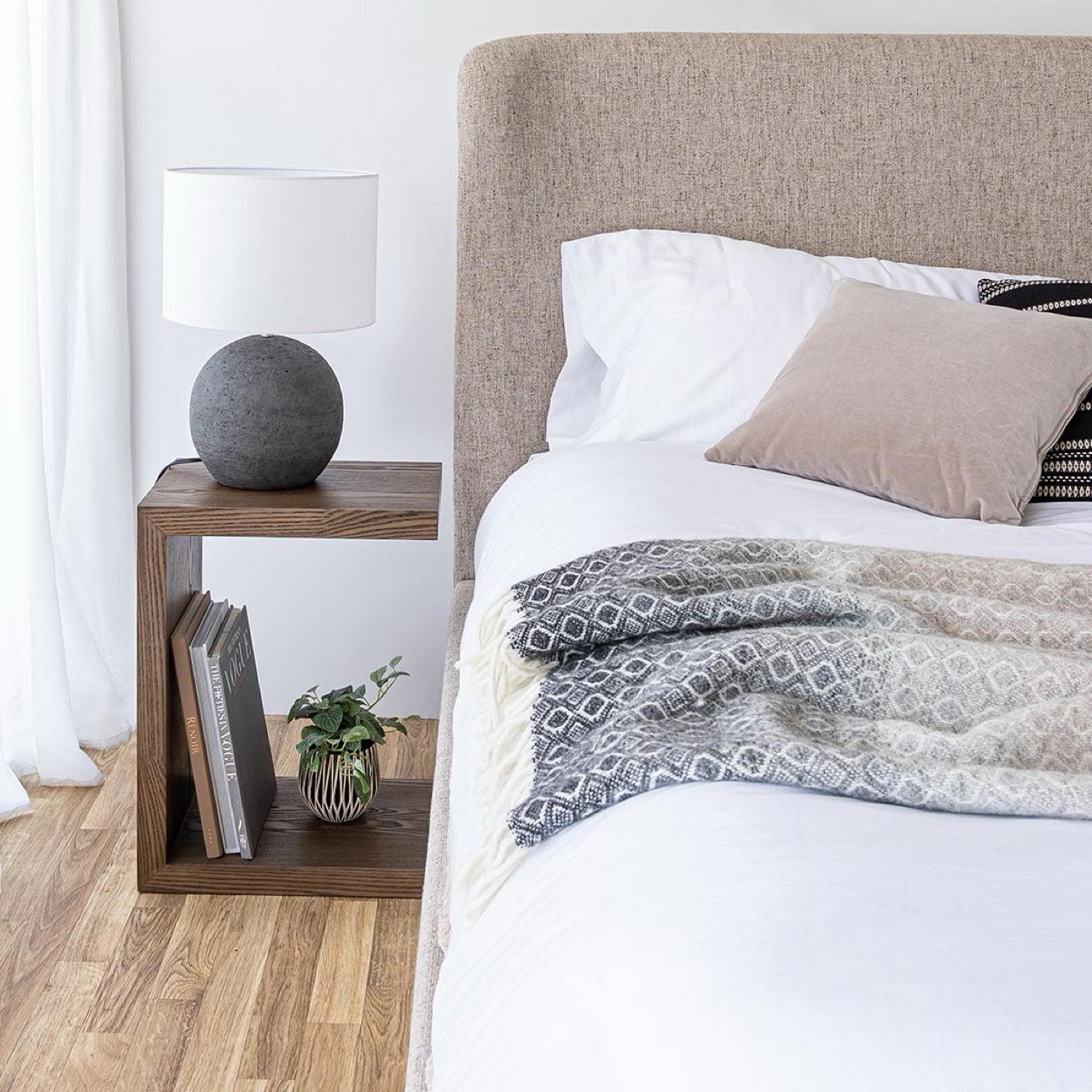 Oscar C Table - Dark Oak